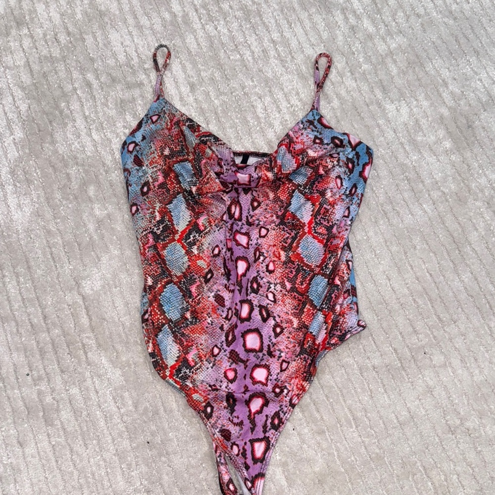 Shelly Colorful Snake Print Bodysuit Size M